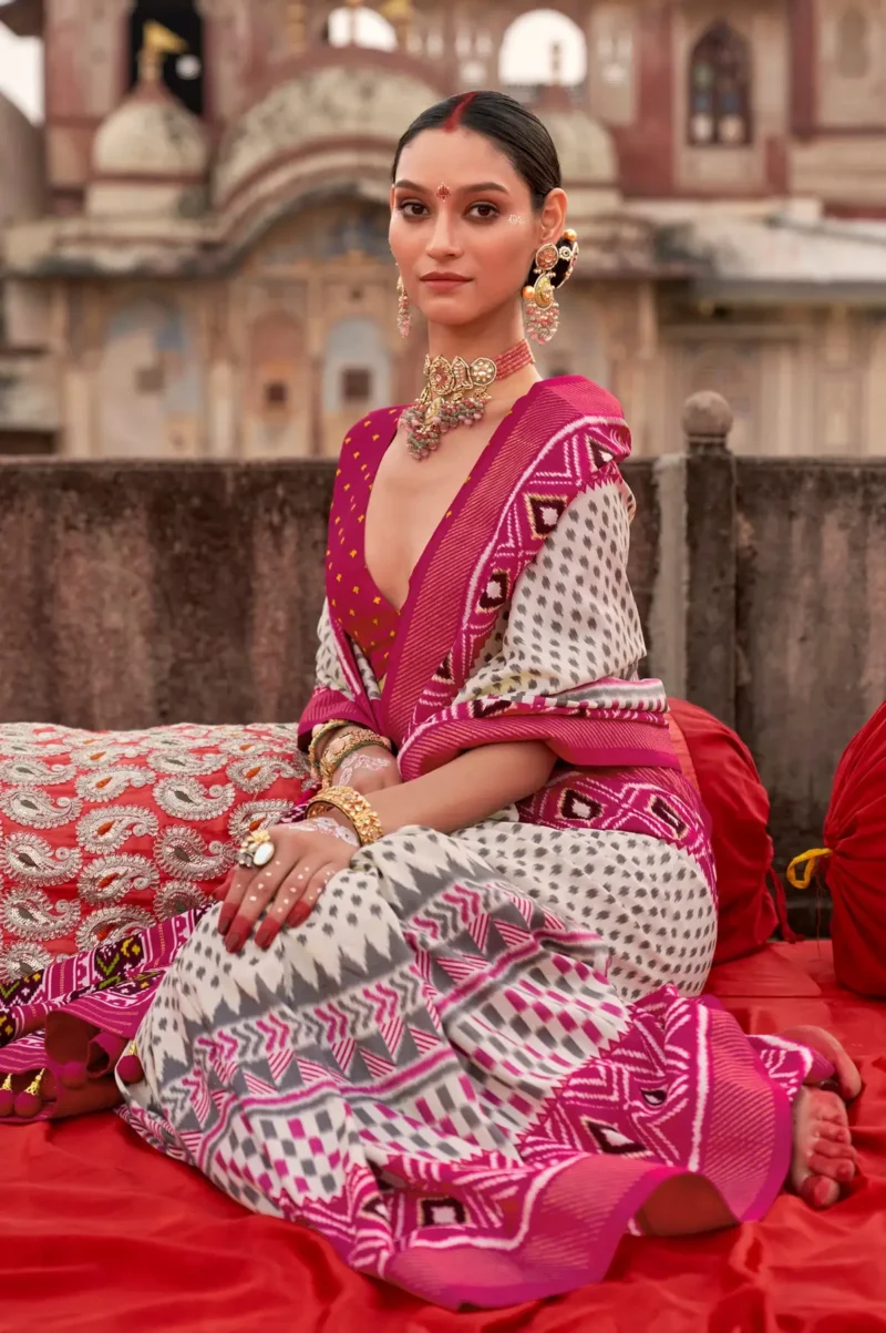 Rani Pink Poly Viscose Silk Ikkat Printed Patola Saree with weaving Border - Image 3