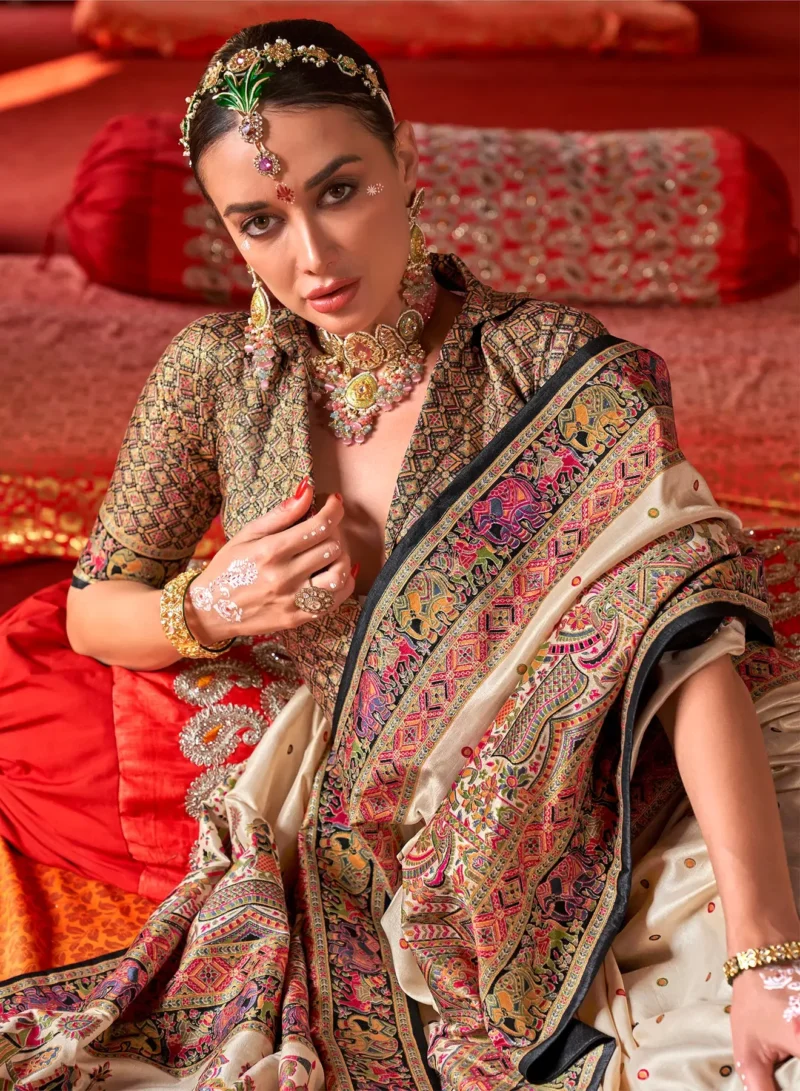 Cream Poly Viscose Silk Polka Dot Banarasi Saree With Black Woven Design Border - Image 3