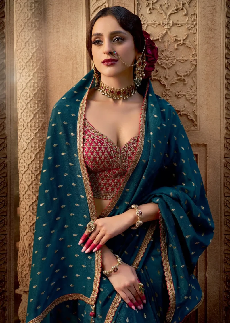 Emerald Green Banarasi Saree with Intricate Red Blouse - Image 2