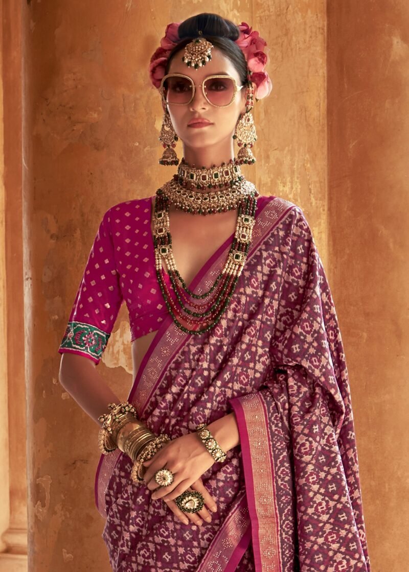 Wine Purple Printed Traditional Patola Silk Saree - Image 4