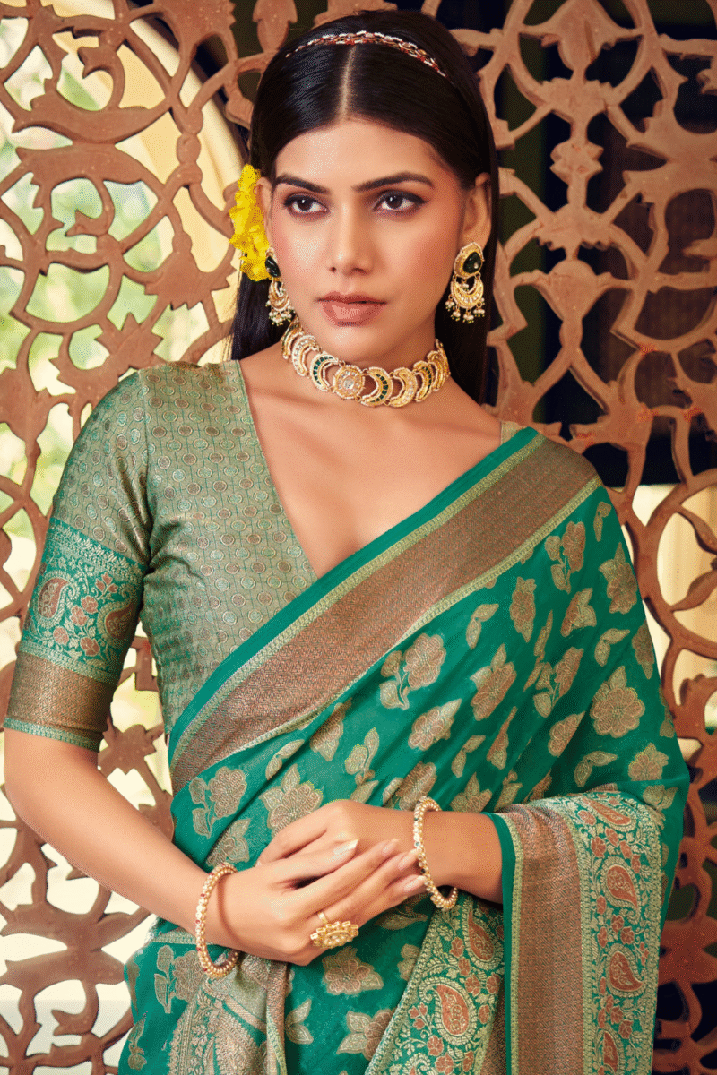 Floral Luxe Georgette Saree with Weaving Buta Border Pallu - Image 2