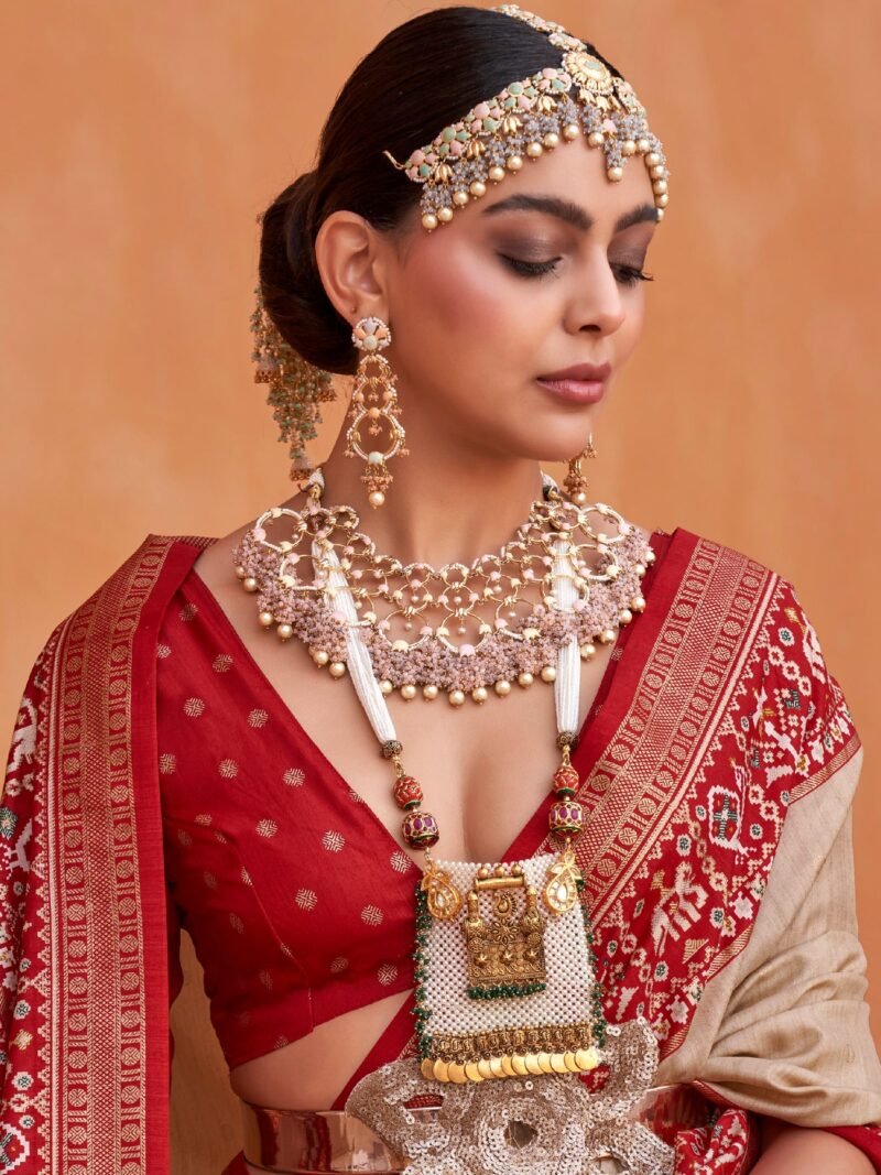 Beige Woven Designer Luxury Patola Silk Saree - Image 3