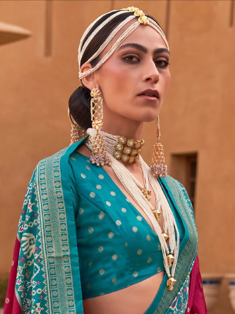 Pink Woven Designer Luxury Patola Silk Saree - Image 3