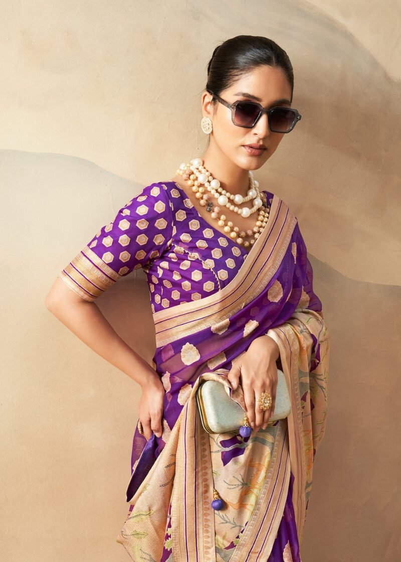 Violet Pure Georgette Floral Printed Saree - Image 4