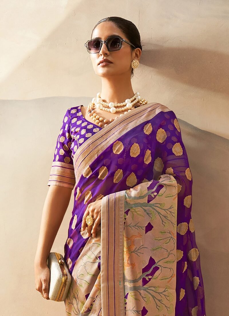 Violet Pure Georgette Floral Printed Saree - Image 3