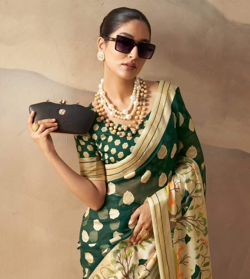 Dark Green Pure Georgette Floral Printed Saree - Image 4