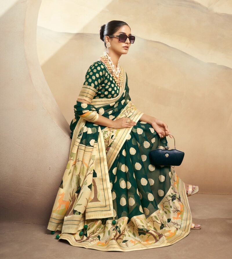 Dark Green Pure Georgette Floral Printed Saree - Image 2