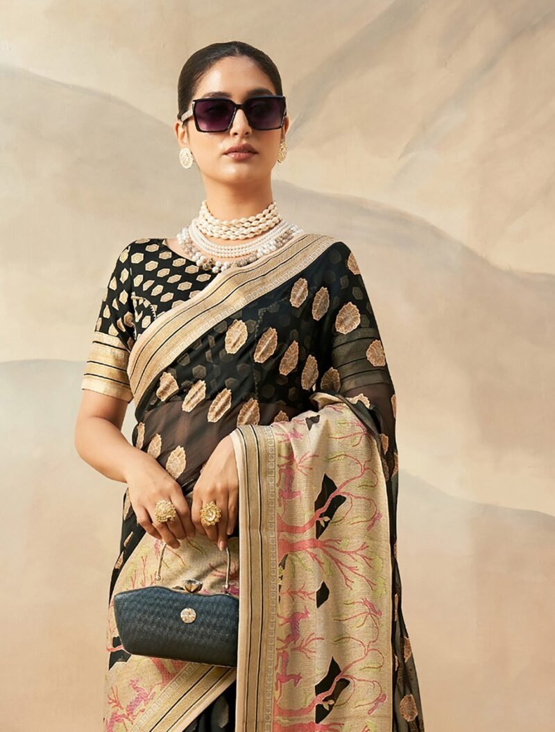 Black Pure Georgette Floral Printed Saree - Image 2