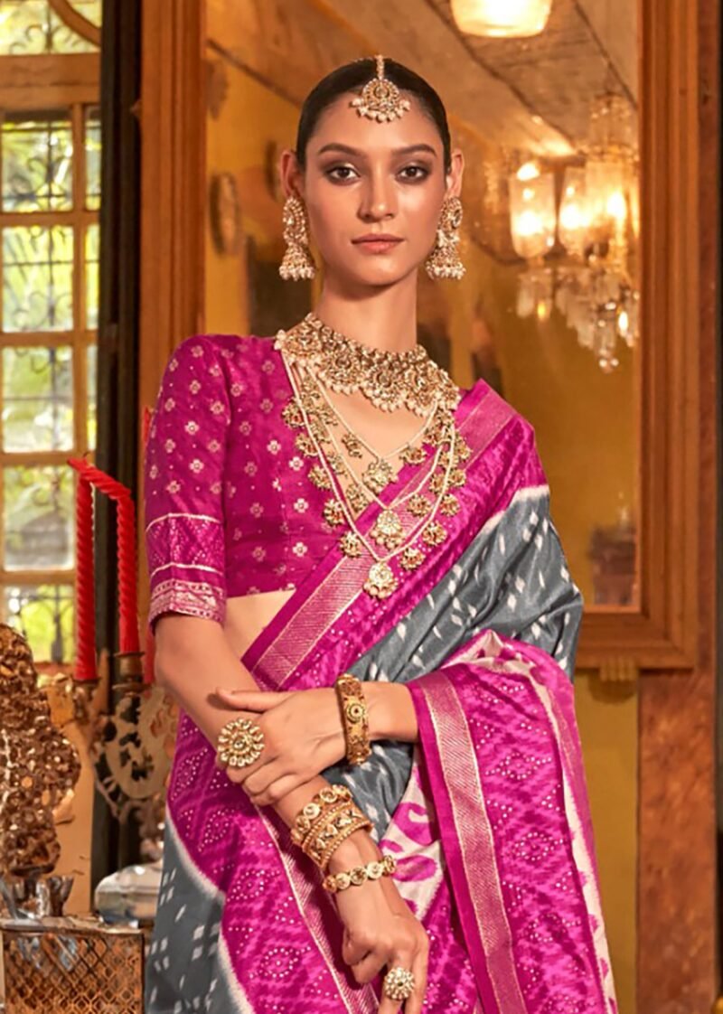 Grey Polyester Viscose Silk Patola Printed Saree - Image 4