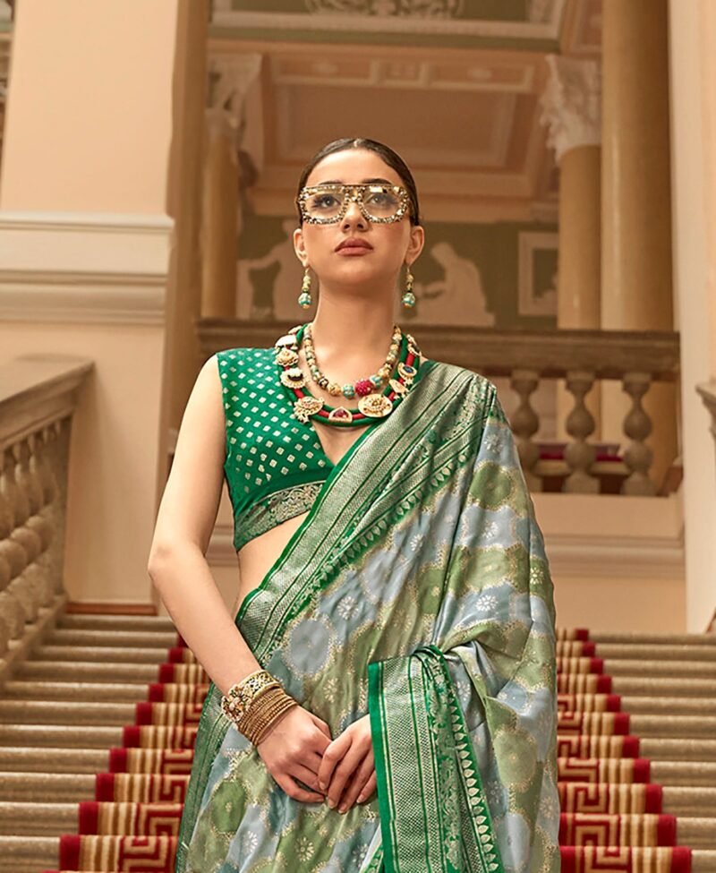 Green Poly Viscose Satin Silk Color Block Rangat Woven Foil Printed Saree - Image 3