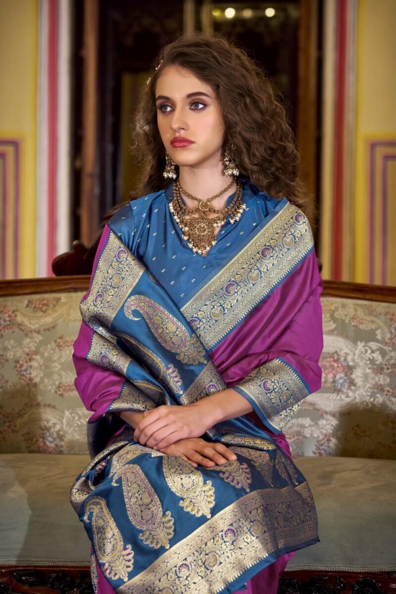Mauve Luxury Soft Banarasi Silk with Golden Zari Grandeur Saree - Image 4
